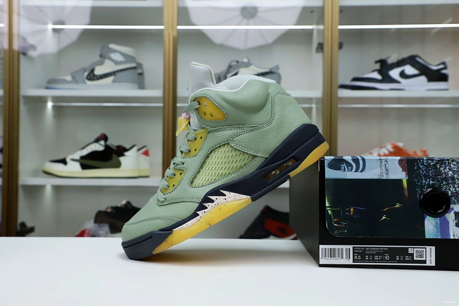 JORDAN 5 